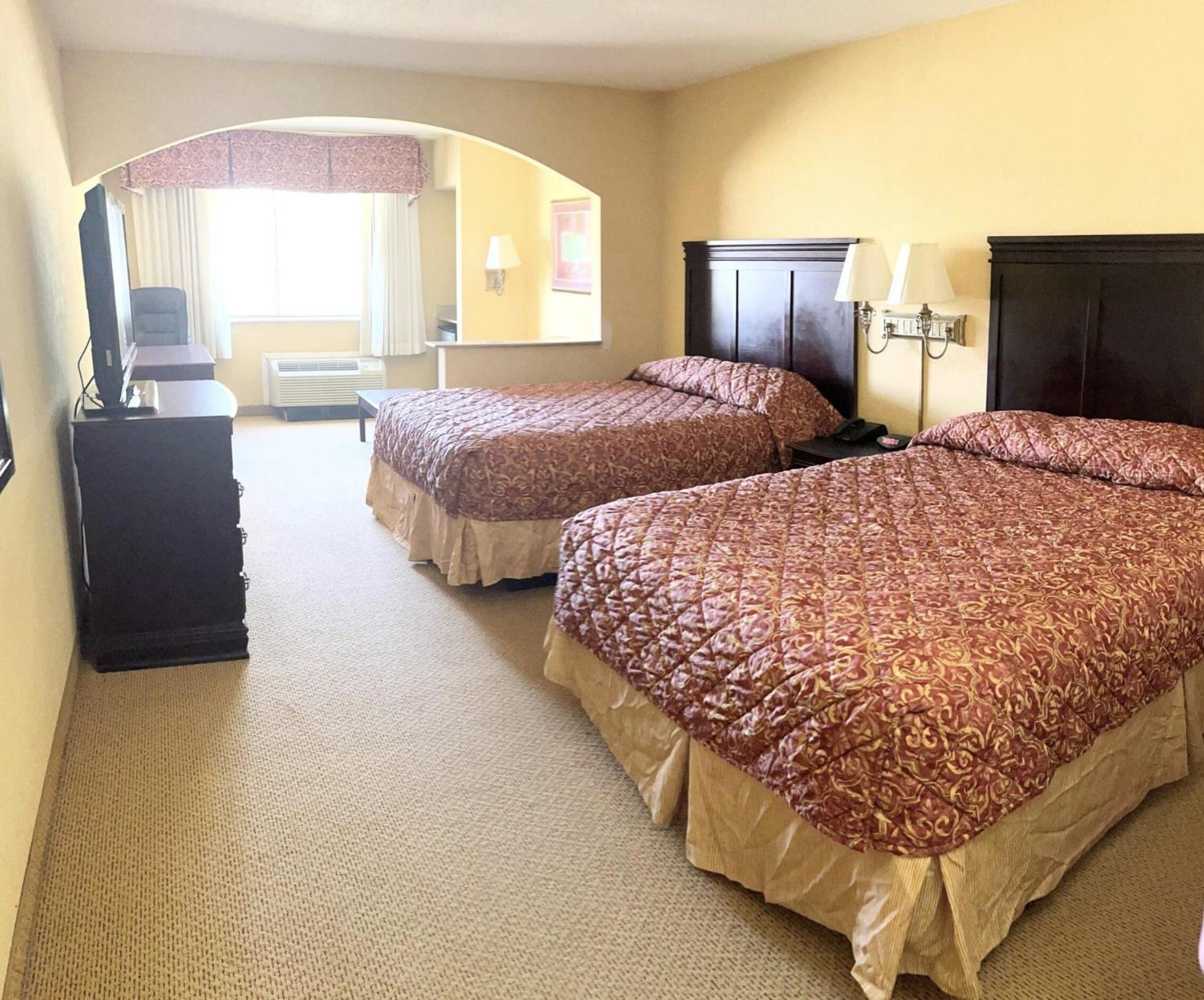 Regency Inn & Suites Алтъс Екстериор снимка